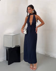 DRESS PRETTY WOMAN