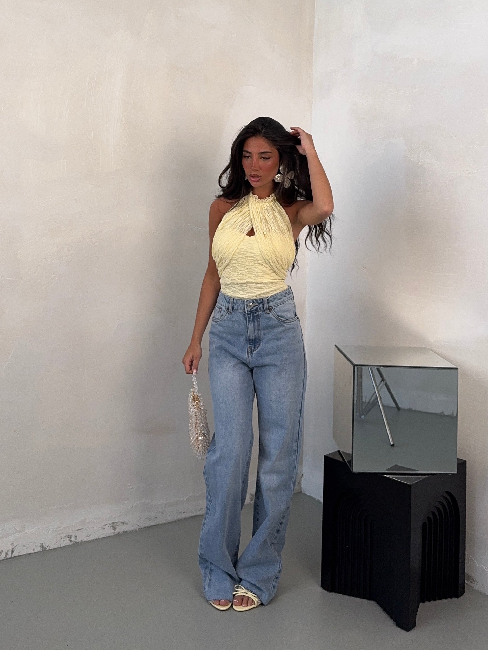 JEANS CUT