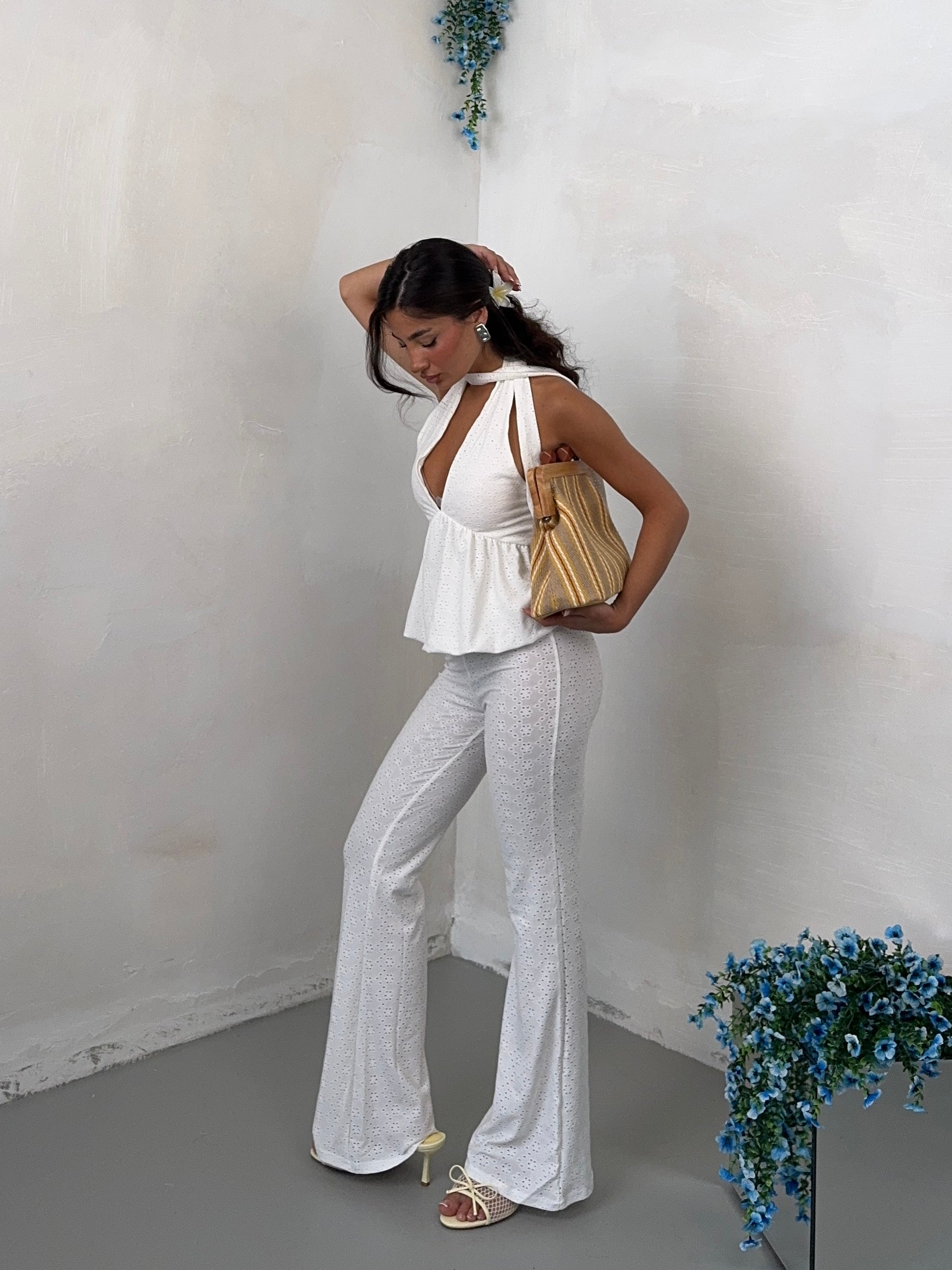 COORD WHITE LACE