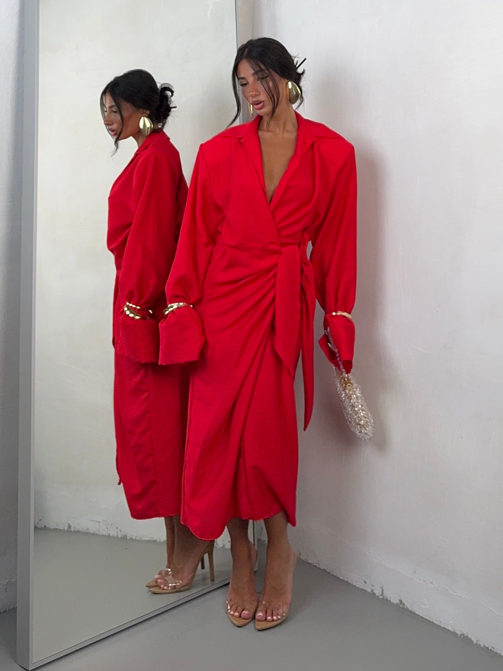 DRESS POWERFUL