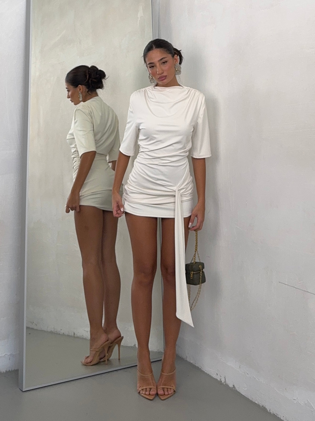 MINIDRESS QUOTED CREMA