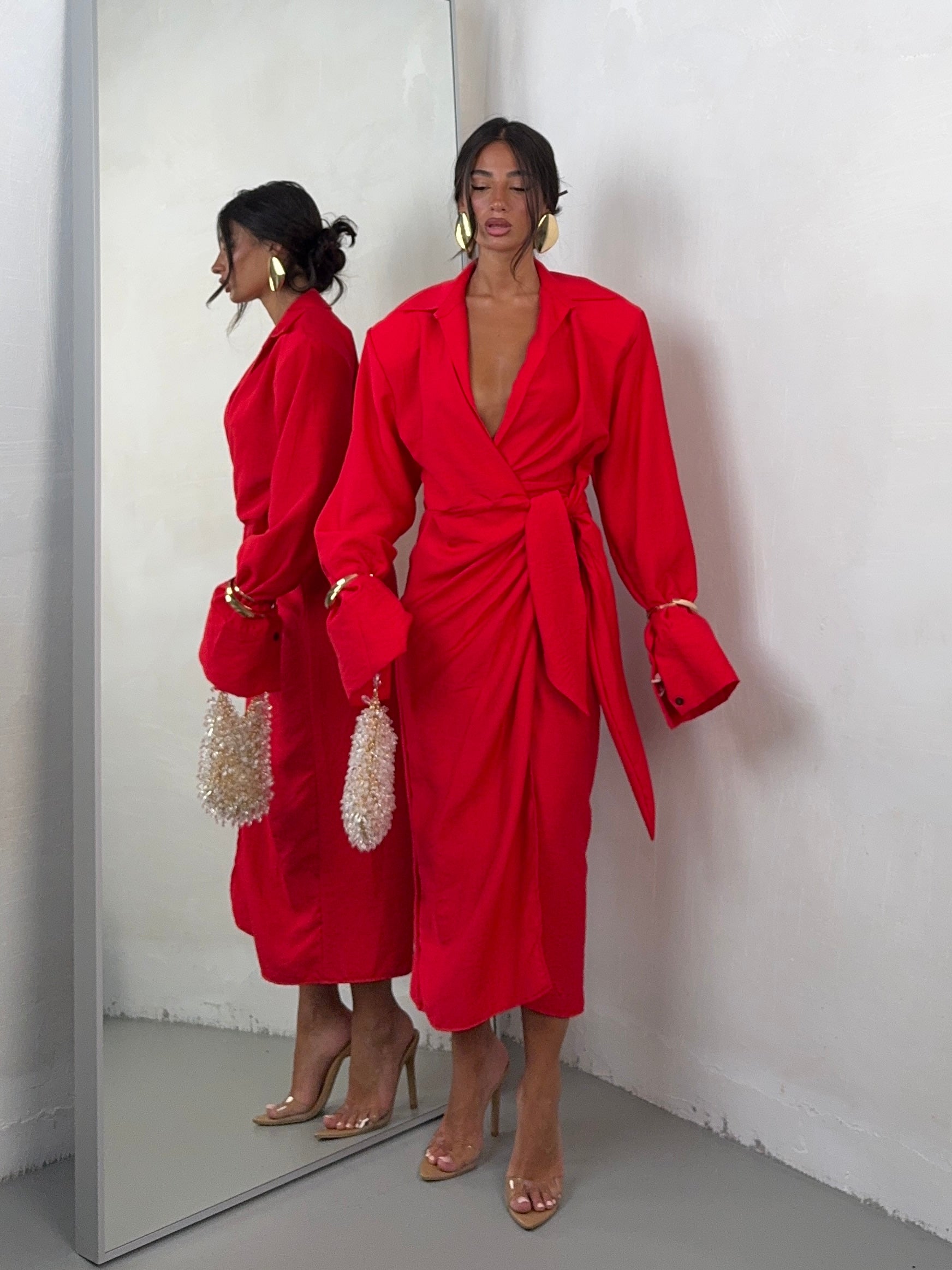 DRESS POWERFUL