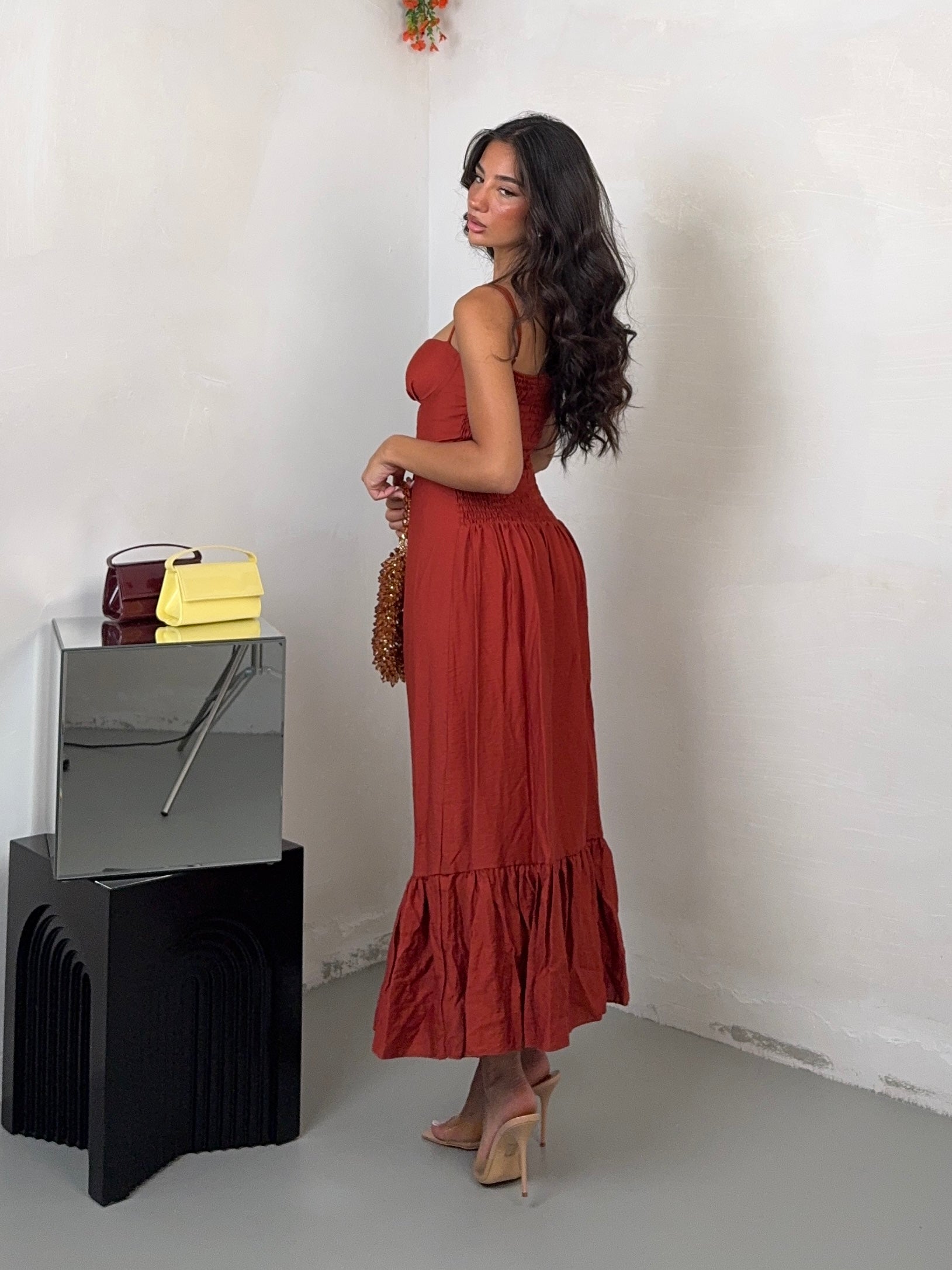 DRESS BRICK