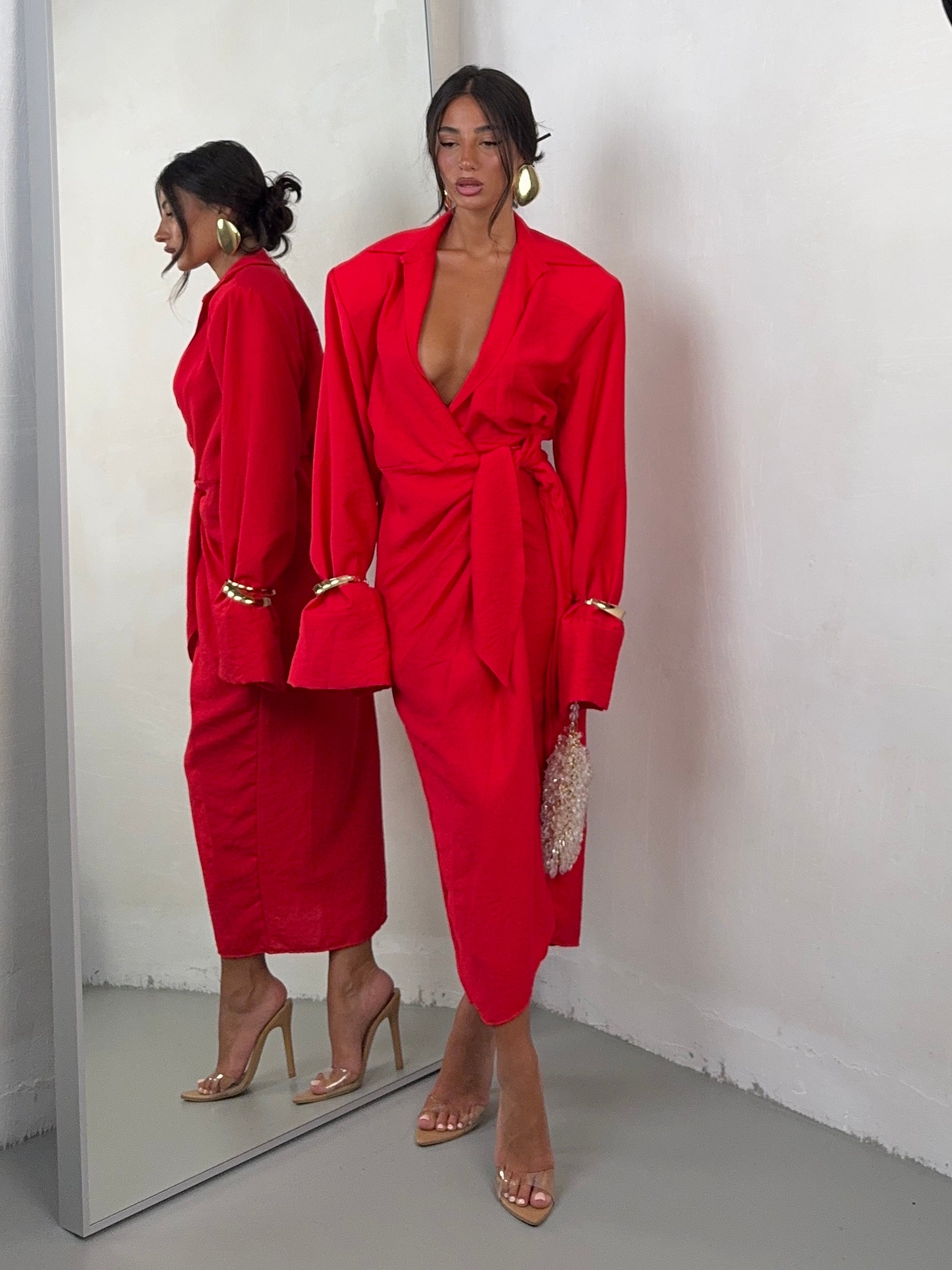 DRESS POWERFUL