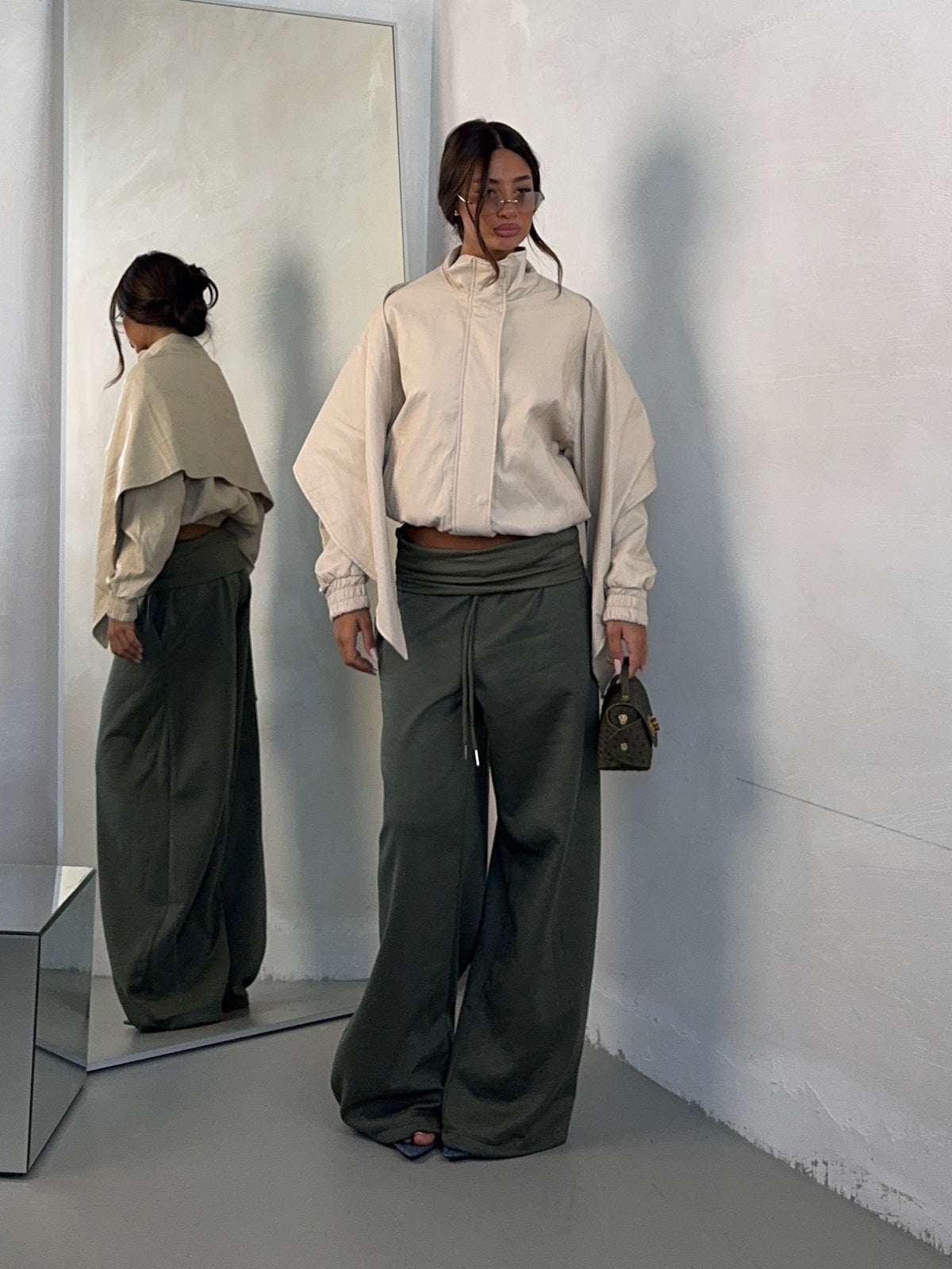 PANTS DANCER
