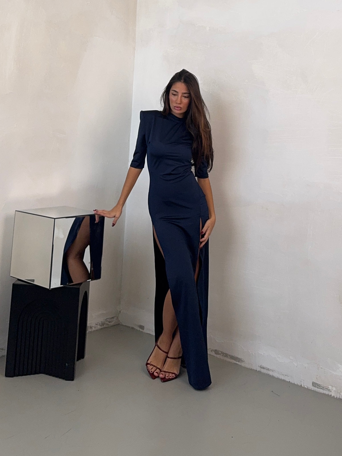DRESS VERSUS