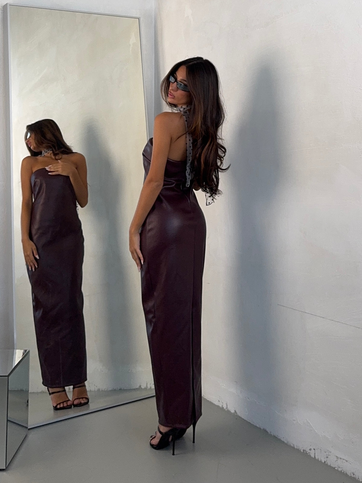 DRESS POLIER